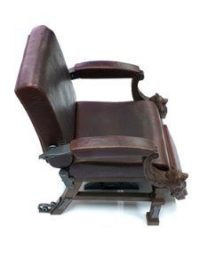 특수용 사자무늬 의자